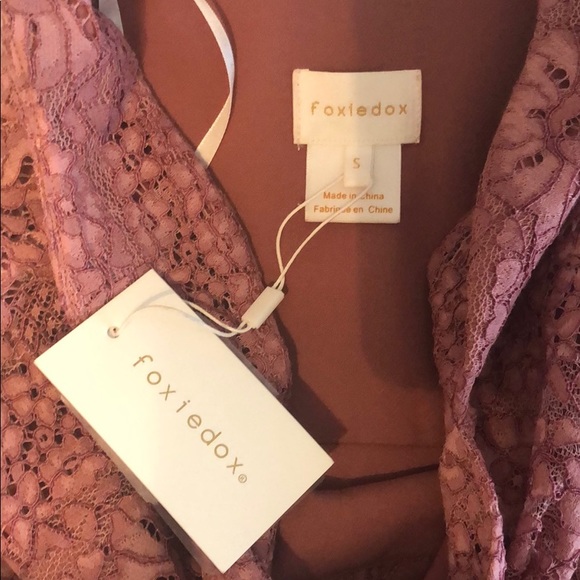 Pink Emilia lace Perplum dress - Picture 8 of 8